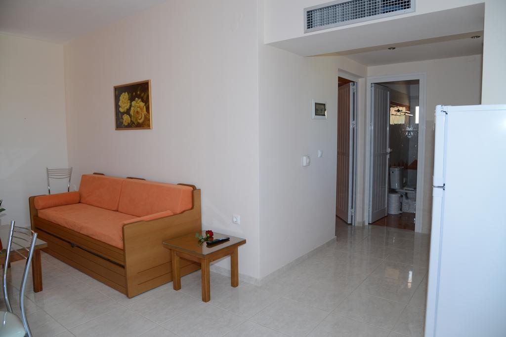Maria'S Filoxenia Suites 드레파논 외부 사진